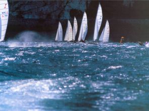 Barche a vela in regata